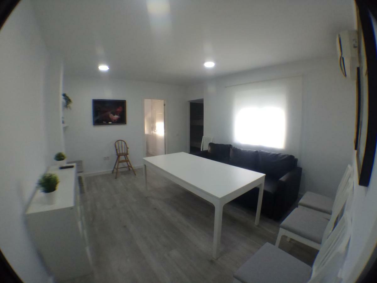 Guesting Ladreda Apartment Кадис Екстериор снимка